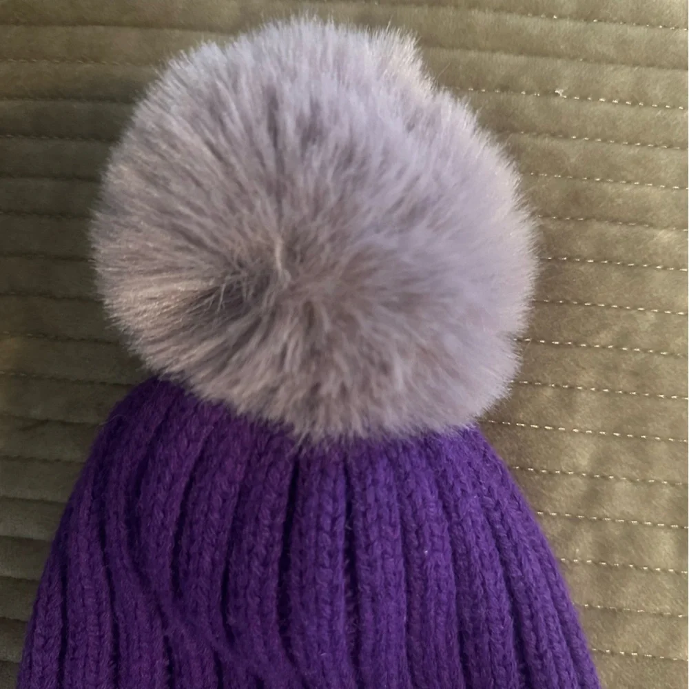 Athleta Purple Ribbed Knit Pom Beanie Hat - Picture 2 of 10